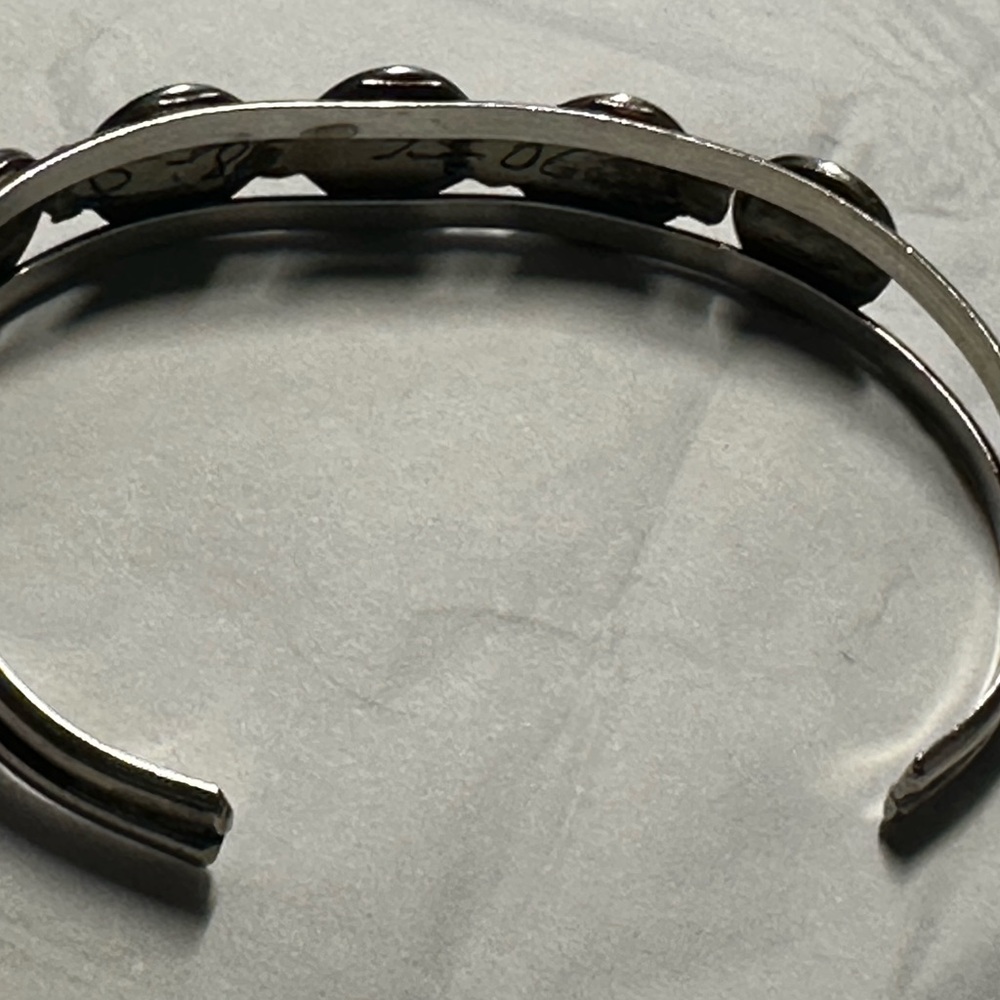 Vintage Native American Silver Turquoise cuff bracelet - Picture 10 of 12